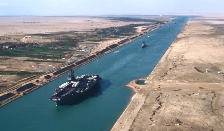 Mısır Cumhurbaşkanı Sisi, Süveyş'teki zararın boyutunu açıkladı