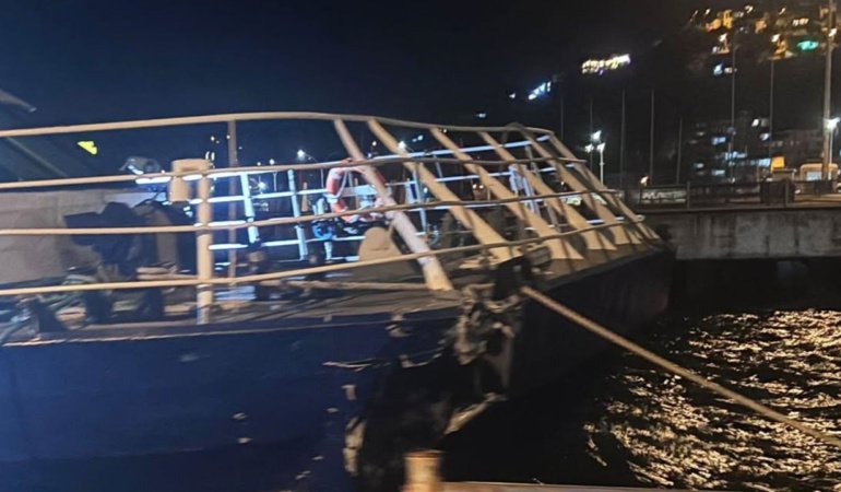 Mudanya'da İDO deniz otobüsü iskeleye çarptı! Yolcuların paniği kamerayda