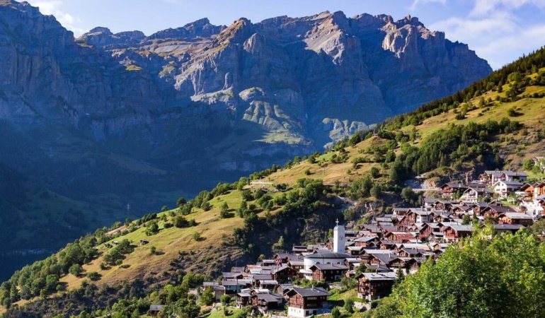 Nüfusu azalan bölgeler yeni sakin arıyor: Taşınana 70 bin euroya varan destek