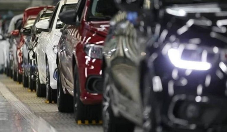 Otomotiv devi aracını geri çağırıyor: Nedeni koltuklarda ortaya çıktı