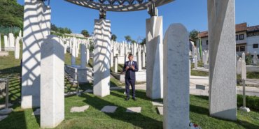 Ozel039den-Ratko-Mladic039in-askeri-torenle-gomulmesine-tepki-featured