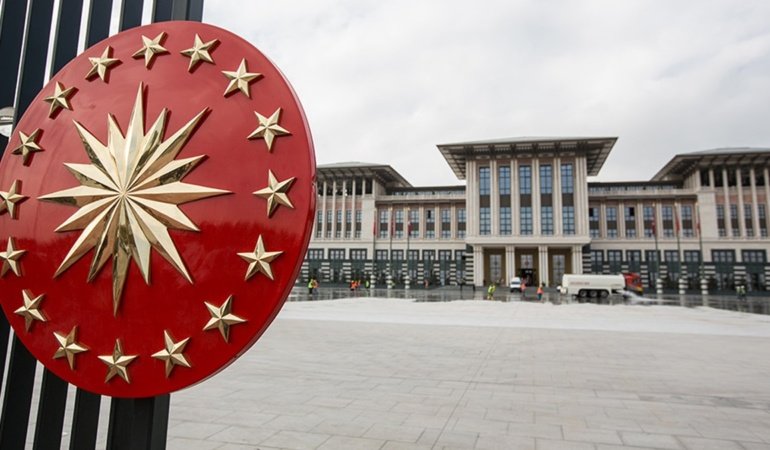 Sarayın 1 dakikası emeklinin 3 aylığı