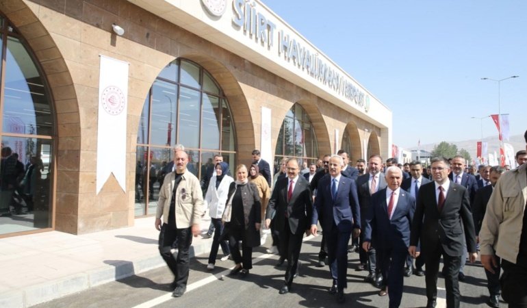 Siirt Havalimanı yenilendi: Yeni terminal binası hizmete girdi