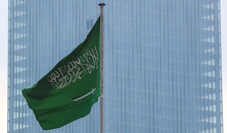 Suudi Arabistan'da 8 nokta için acil durum uyarısı yapıldı
