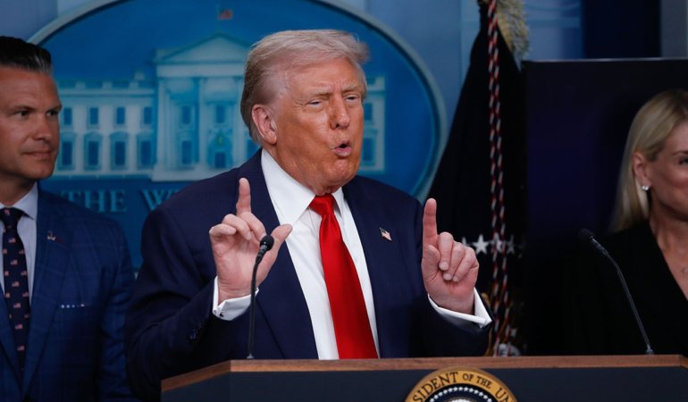 Trump: Irak’tan defolup gidiyoruz