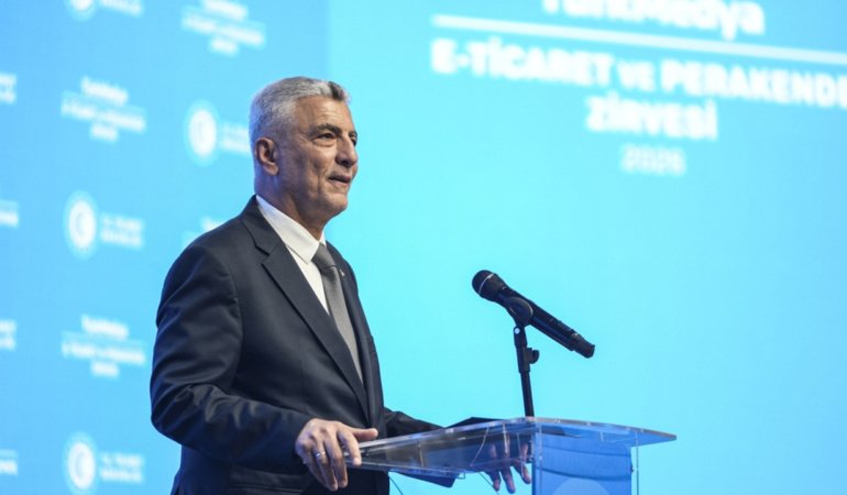 Türkiye'de e-ticaret hacmi 2025 itibarıyla 4,5 trilyon lirayı geçti