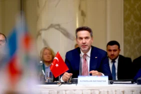 Turkiye039nin-temiz-enerji-hamlesi-milyarlarca-dolari-kurtardi-Bakan-Alparslan-Bayraktar-10-yillik-bilancoyu-duyurdu-featured