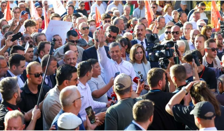 YENİ Parti'den 12 Eylül'de Üsküdar'da miting kararı