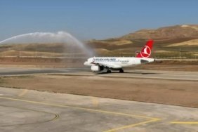 Yenilenen-Siirt-Havalimani039na-ilk-yolcu-ucagi-indi-featured