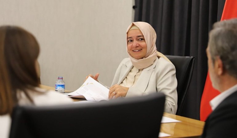 AK Parti'de Fatma Betül Sayan Kaya'nın yerine atanan isim belli oldu