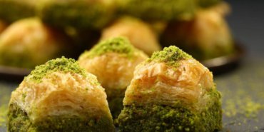 Bakanlik-o-markalari-ifsa-etti-Baklava-ve-baharatta-gida-boyasi-sucukta-sakatat-kullanmislar-featured