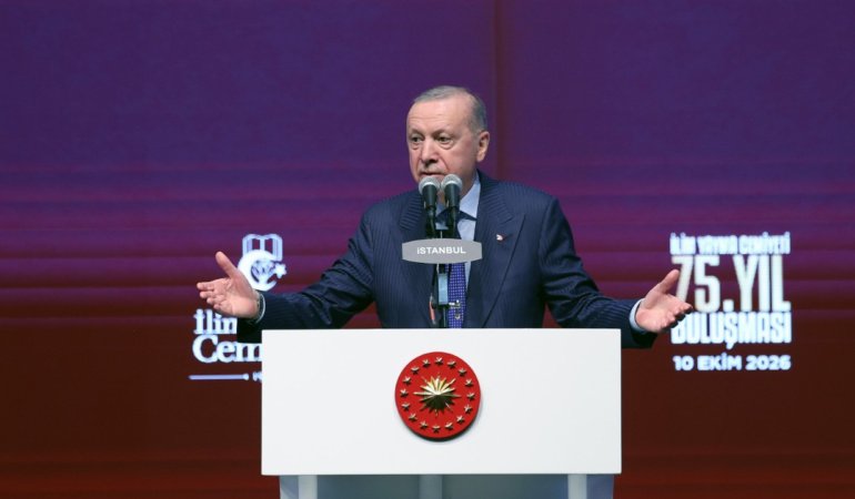 Cumhurbaşkanı Erdoğan: Tekno-oligarkların hedef kitlesini gençlerimiz oluşturuyor