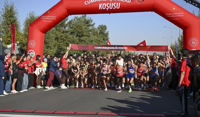 Cumhurbaşkanlığı Yarı Maratonu tamamlandı