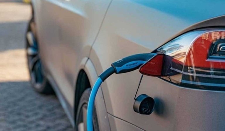 Elektrikli araca binen pişman oluyor: Dev üreticiden itiraf gibi açıklama