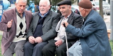 Emekliye-AKP-MHPden-kotu-haber-featured