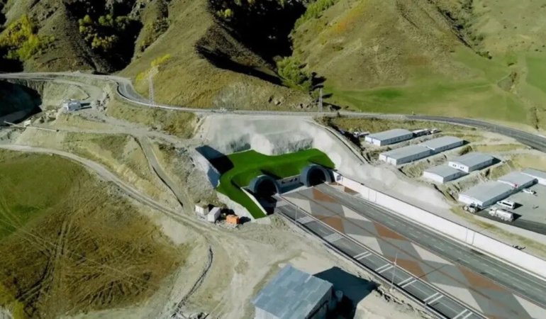 Erzurum-Rize yolundaki Dallıkavak Tüneli yarın hizmete açılacak