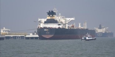 Hurmuz-Bogazinda-gerilim-tirmaniyor-Iki-gunde-ucuncu-super-tanker-vuruldu-featured