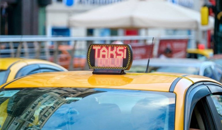 İBB’nin 250 taksi plakası için düzenlediği ihalede yalnızca 15 plaka satıldı