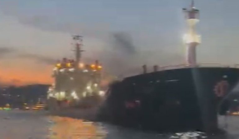 İstanbul Boğazı'nda arızalanan gemi çekildi: Trafik yeniden açıldı