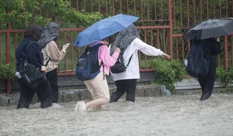 İstanbul'un ardından iki ilde daha eğitime ara verildi