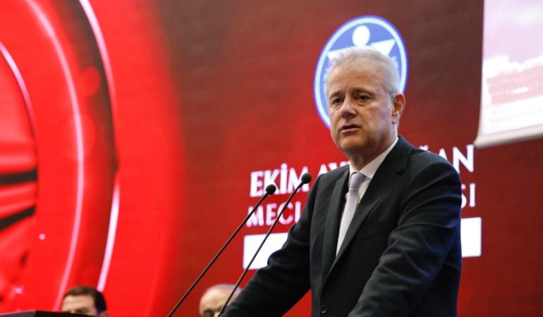 İzmir Ticaret Odası Başkanı Mahmut Özgener: “Tek başına faiz indirimi yetmez, destek ve güven şart”