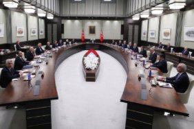 Kabine-yarin-toplaniyor-Gozler-iki-kritik-baslikta-featured