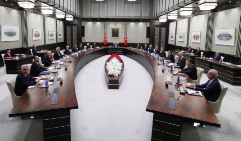 Kabine yarın toplanıyor: Gözler iki kritik başlıkta