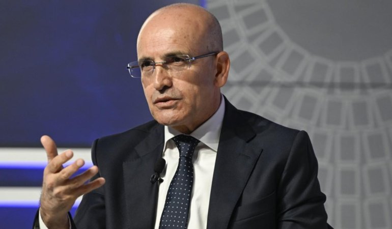 Mehmet Şimşek: Cari açığın yönetilebilir seviyelerde kalmasını bekliyoruz