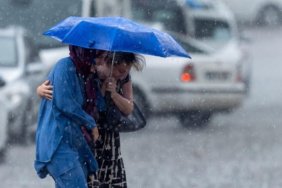 Meteoroloji-8-ili-sari-kodla-uyardi-Sicakliklar-azalacak-kuvvetli-yagisa-dikkat-Iste-tahminler-featured