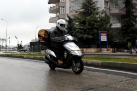 Motokurye-yasagi-ne-zaman-bitecek-bitti-mi-Getir-Uber-Eats-ve-Yemeksepeti-calisiyor-mu-featured