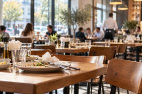 Restorana-gitmeyen-tuketici-pecete-ureticisini-de-vurdu-featured