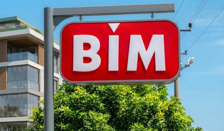 SATIŞTA! BİM’E BUGÜN 4 KAPAKLI 2 ÇEKMECELİ GARDIROP GELİYOR (28 EKİM-3 KASIM)