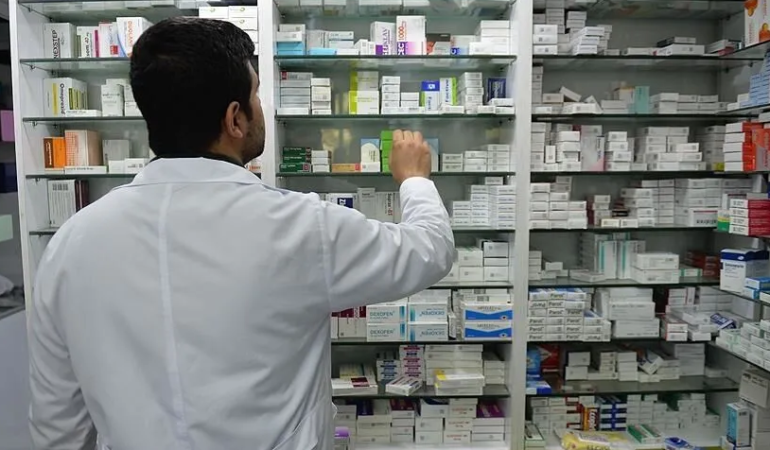 SGK'dan yeni düzenleme: İlaçlar ve tedaviler için geri ödeme koşulları değişti