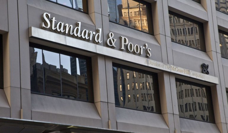 S&P, İngiltere'nin kredi notunu teyit etti