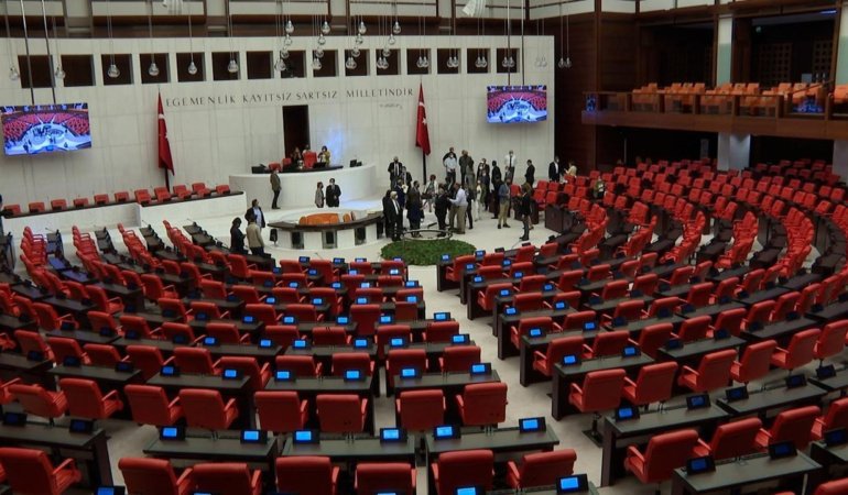 TBMM'de gündem değişti: Fon teklifinin görüşmeleri öne çekildi