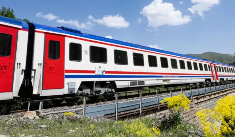 Tren yolcuları dikkat! Açık bilet süresi yarıya indirildi