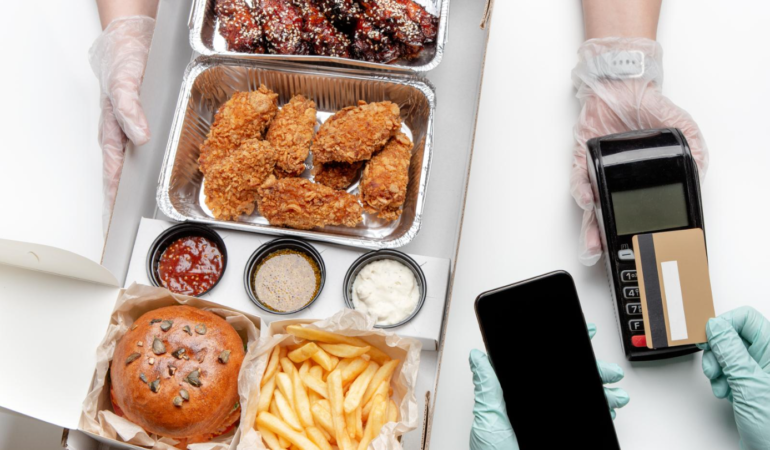 Uber'den dev satın alma hamlesi: Yemek platformu için masaya oturdu