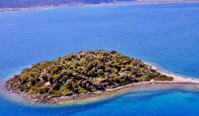 Yunanistan'da 3 plajlı ada satışa çıkarıldı: İşte istenen fiyat…